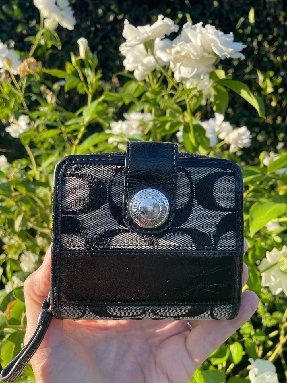 Coach 40751 Legacy Signature Stripe Compact Wallet Black Patent 2008 Y2K